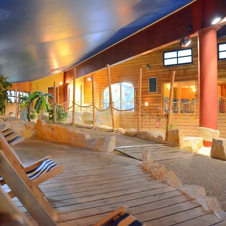 Aec Village - Les Becchi Kompleks wypoczynkowy 3*