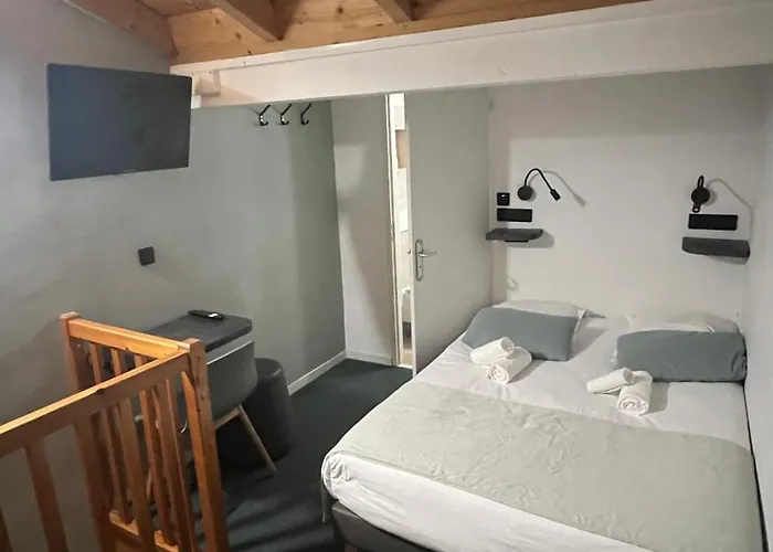 Aec Village - Les Becchi 3*
